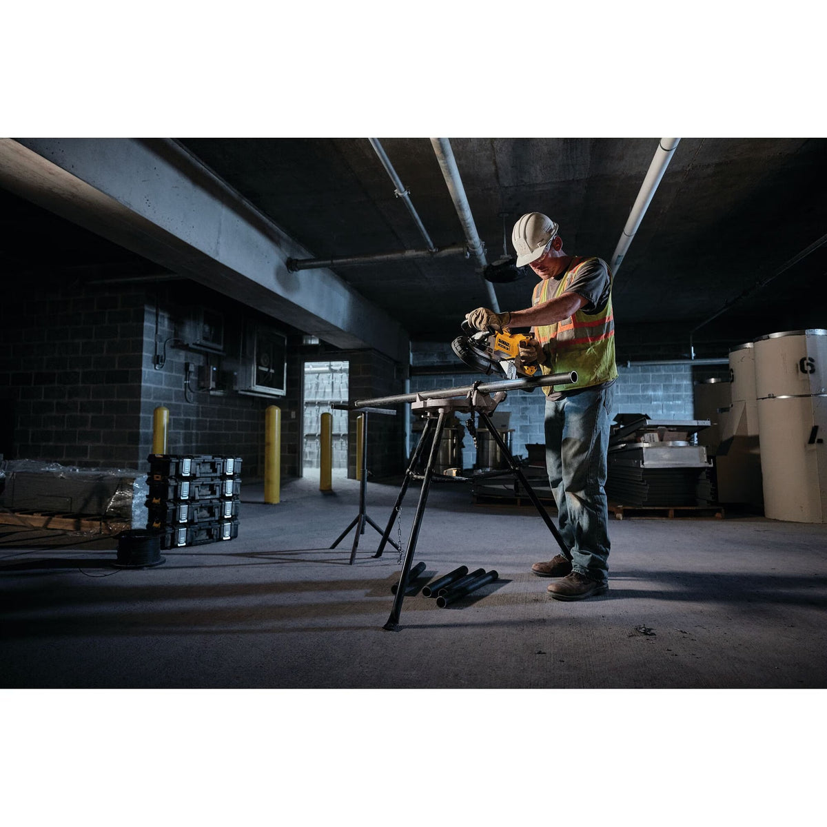 DeWalt DCS376P2 20V Max Dual Handed Bandsaw Kit