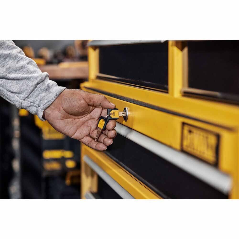 DeWalt DWST37041 37" Wide 4-Drawer
Tool Chest