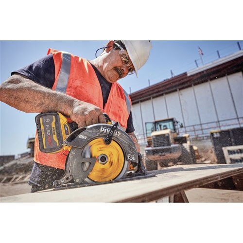 DeWalt DCS578X2 60V Max 7-1/4 Brushless Circ Saw Kit
