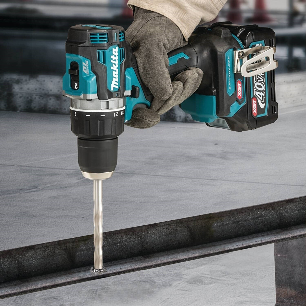 Makita GFD02D 40V max XGT® Compact 1/2" Driver-Drill Kit (2.5Ah)