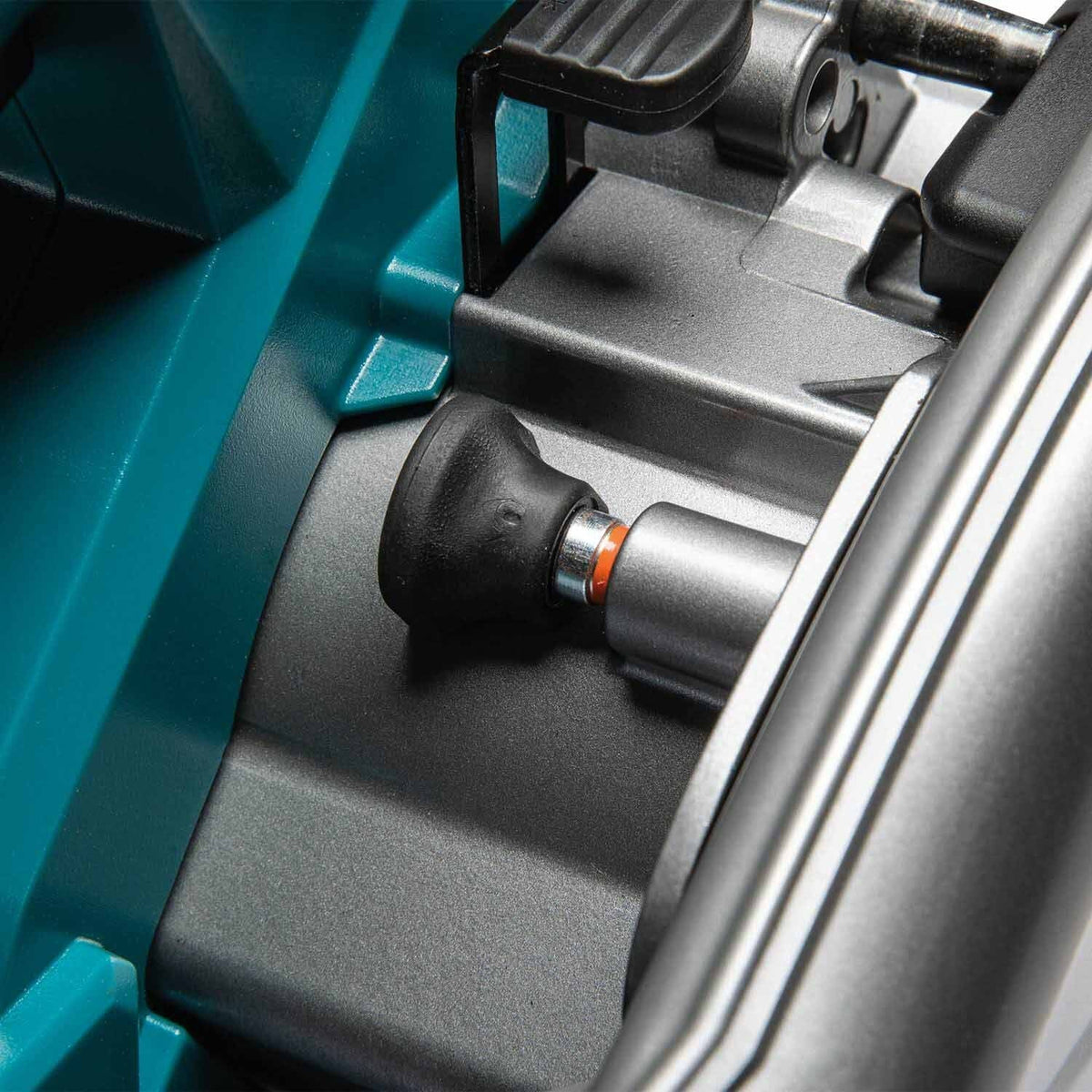 Makita GPS01Z 40V max XGT 6-1/2" Plunge Circular Saw, Tool Only