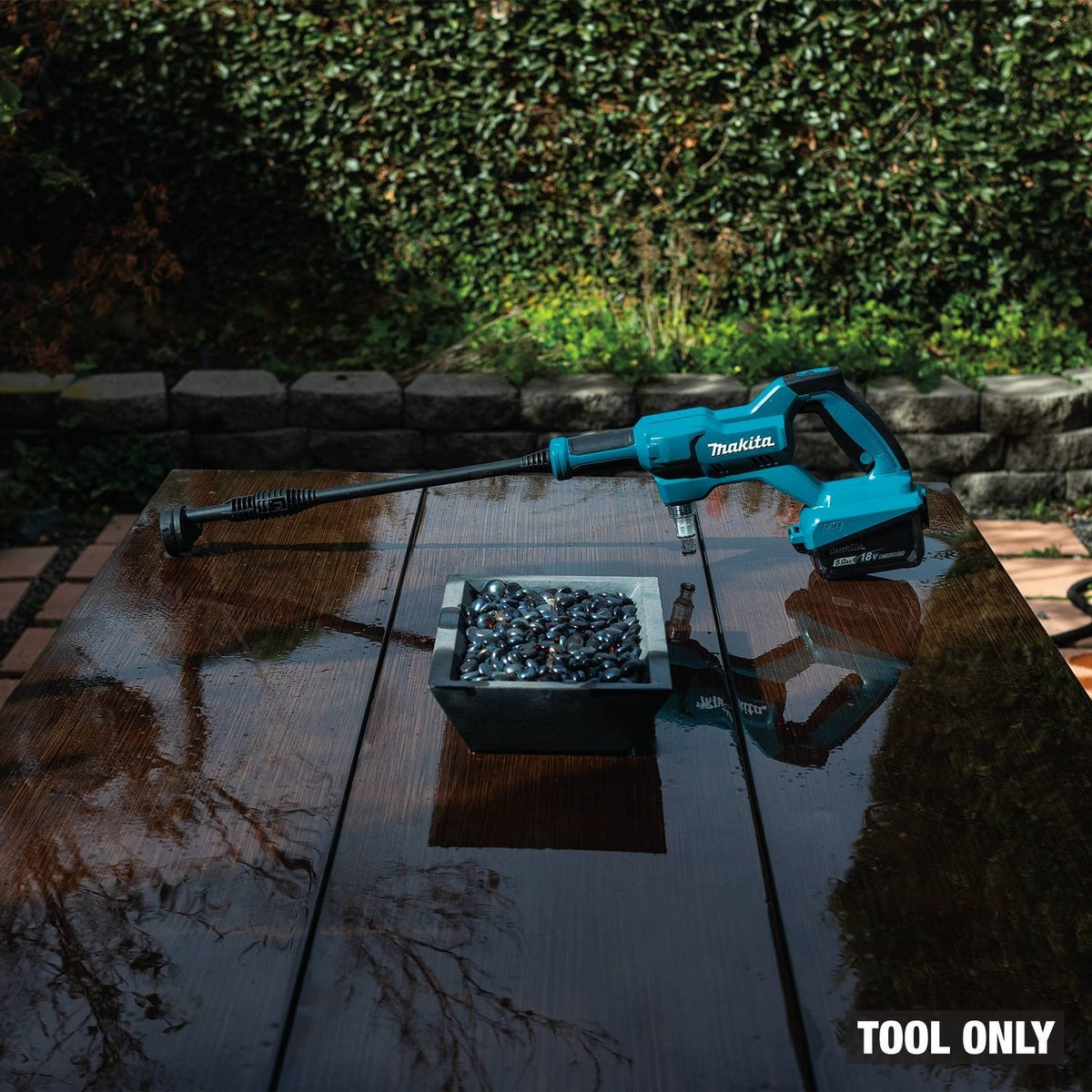 Makita XWH02Z 18V LXT Cordless 320 PSI 0.7 GPM Power Cleaner (Tool Only)