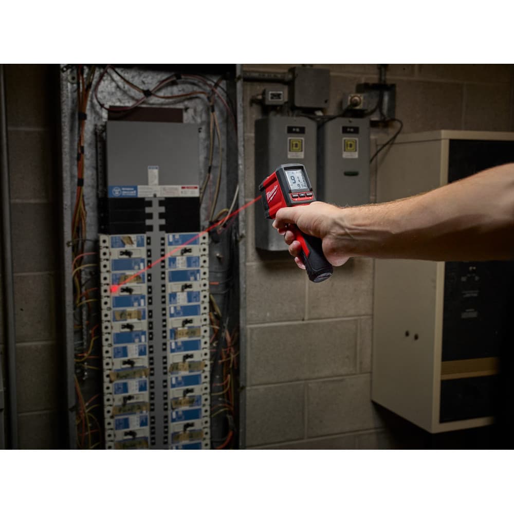 Milwaukee 2267-20 10:1 Infrared Temp Gun 9-Volt
