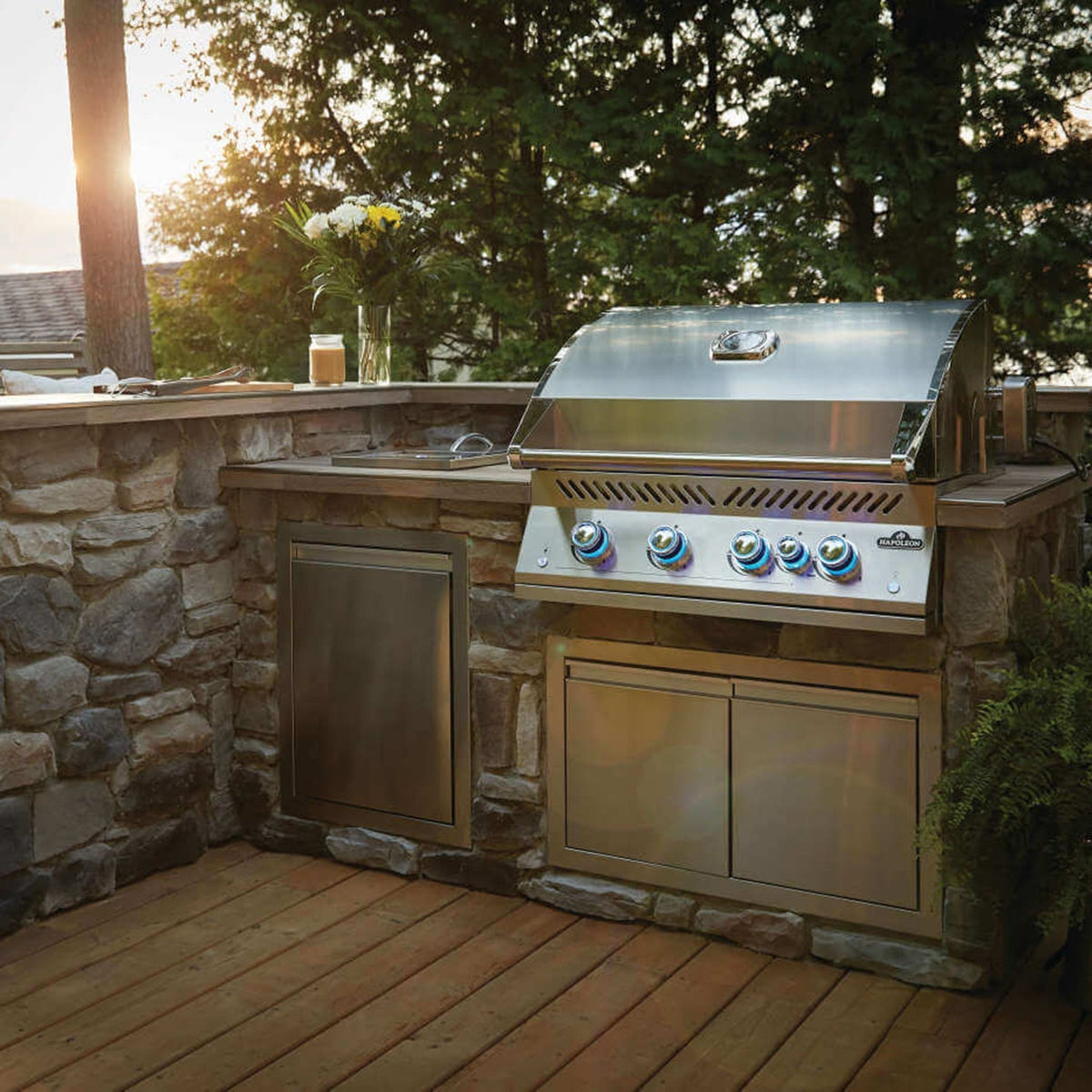 Napoleon Built-In 700 Series 32" RB w/ Infared Rear Burner (Stainless Steel) 5-Burner