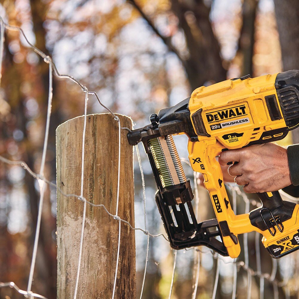 DeWalt DCFS950B 20V MAX* XR 9 GA Cordless Fencing Stapler (Tool Only)