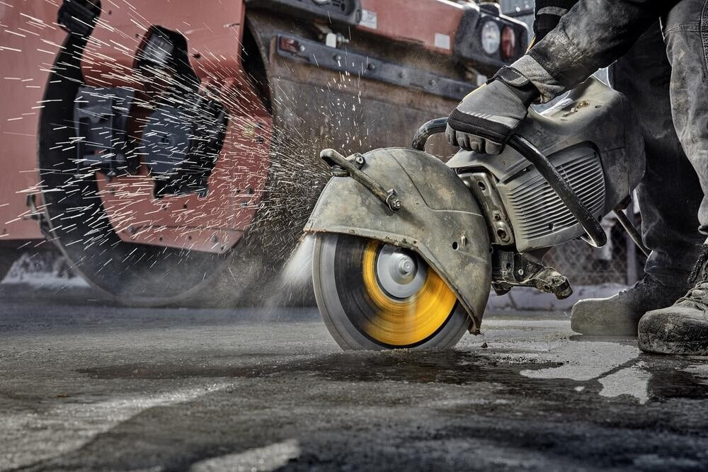DeWalt DW47447 14IN SEGMENTED XP7 ASPHALT