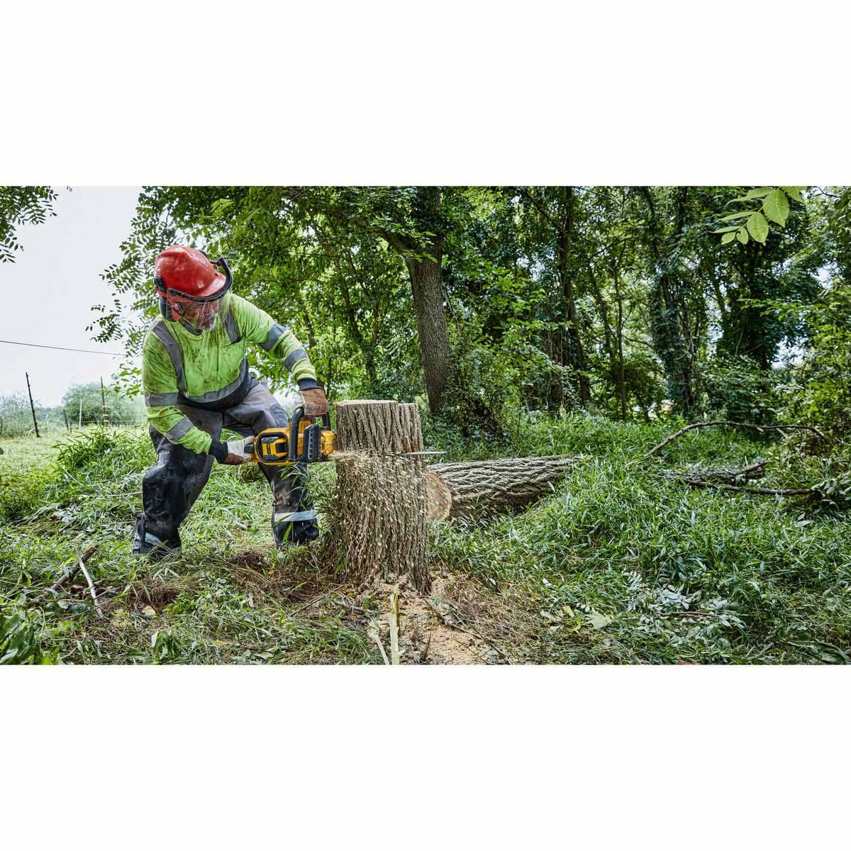 DeWalt DCCS672B 60V MAX* 18 in. Brushless Cordless Chainsaw (Tool Only)
