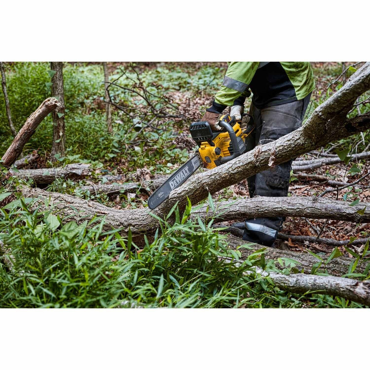 DeWalt DCCS677B 60V MAX* Brushless Cordless 20 in. Chainsaw (Tool Only)