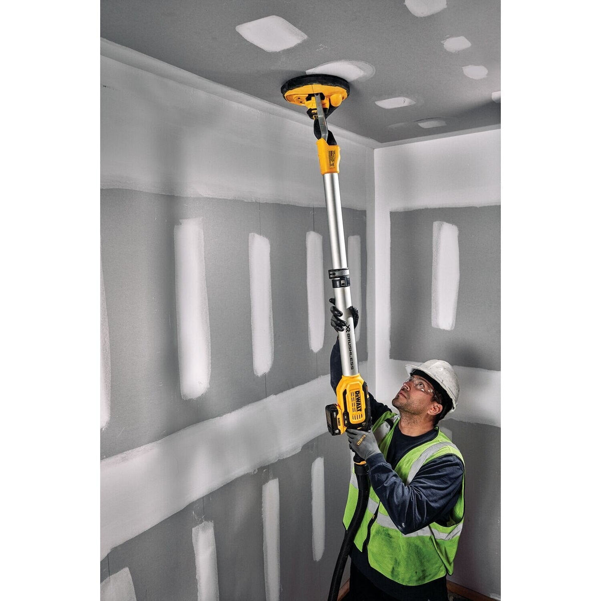 DeWalt DCE800P1 20V Max Brushless Cordless Drywall Sander Kit with Telescoping Shaft and Wireless Tool Control (5Ah Battery, Charger)