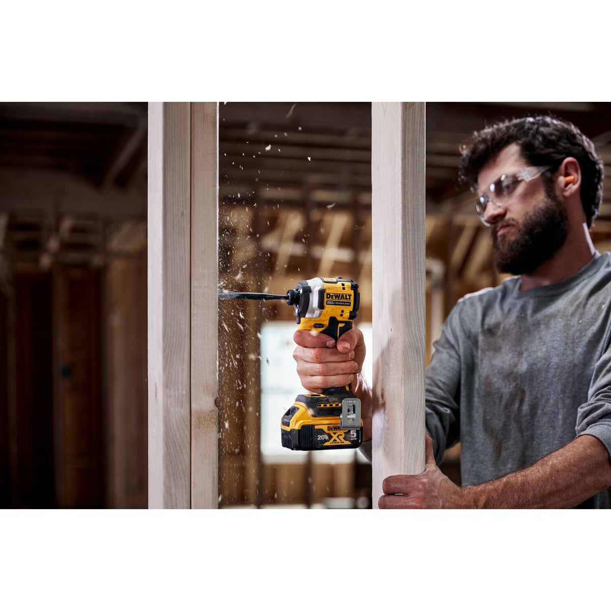 DeWalt DCF850P1 ATOMIC 20V MAX* 1/4 in. Brushless Cordless 3-Speed Impact Driver Kit (1 Battery)