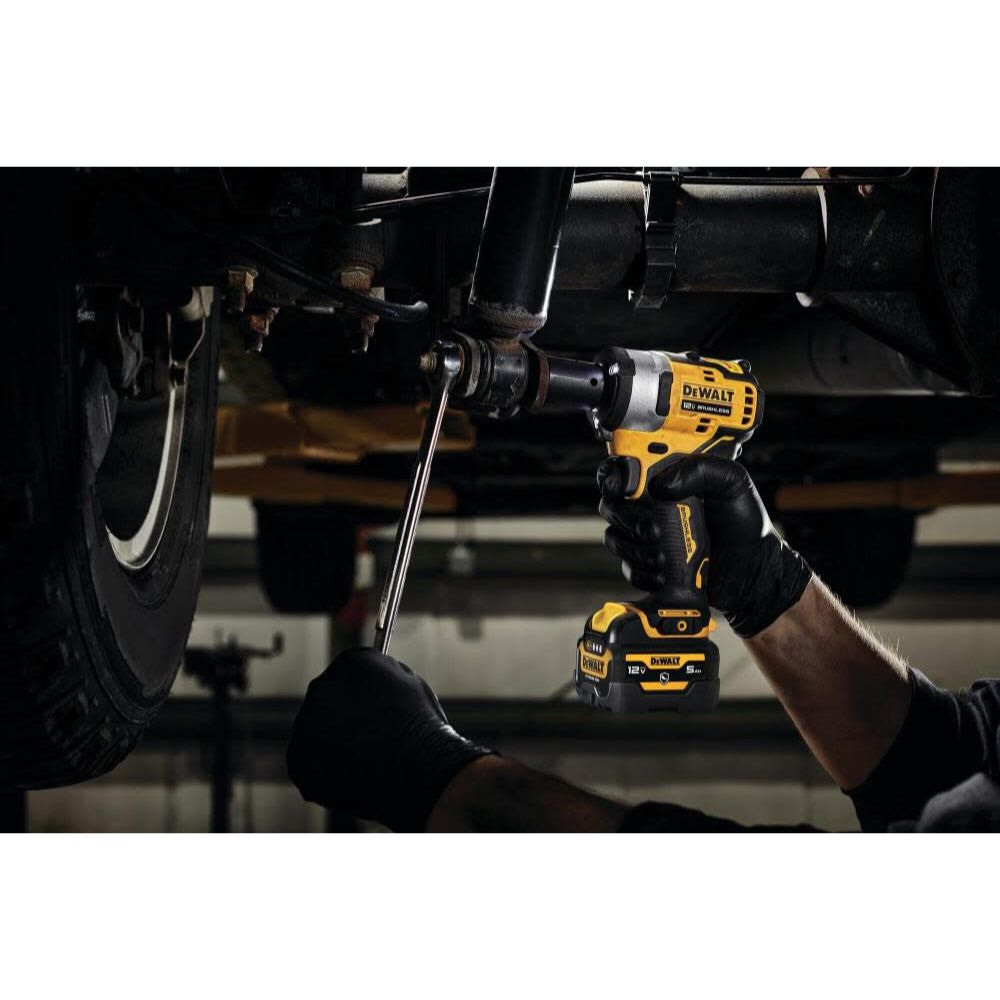 DeWalt DCF901GJ1G1 12V MAX 1/2" Impact Wrench Kit