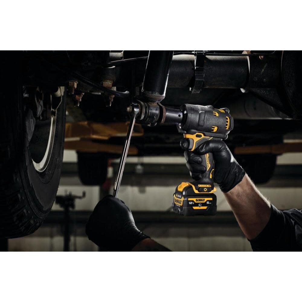 DeWalt DCF901GJ1G1 12V MAX 1/2" Impact Wrench Kit