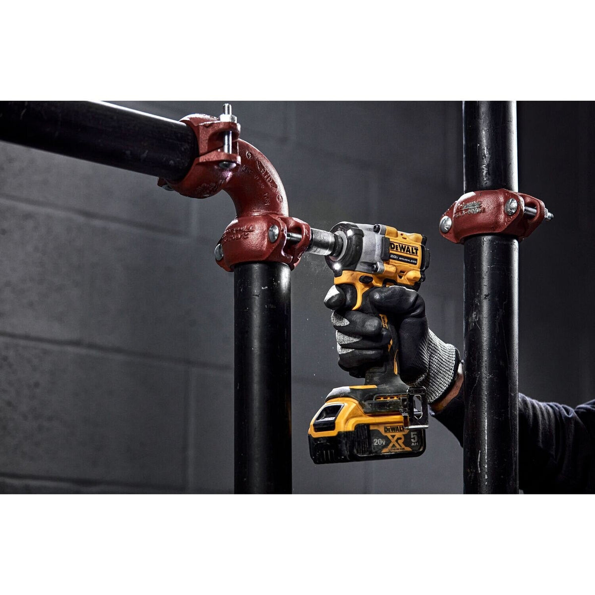 DeWalt DCF922B ATOMIC 20V MAX* 1/2 in. Cordless Impact Wrench with Detent Pin Anvil (Tool Only)