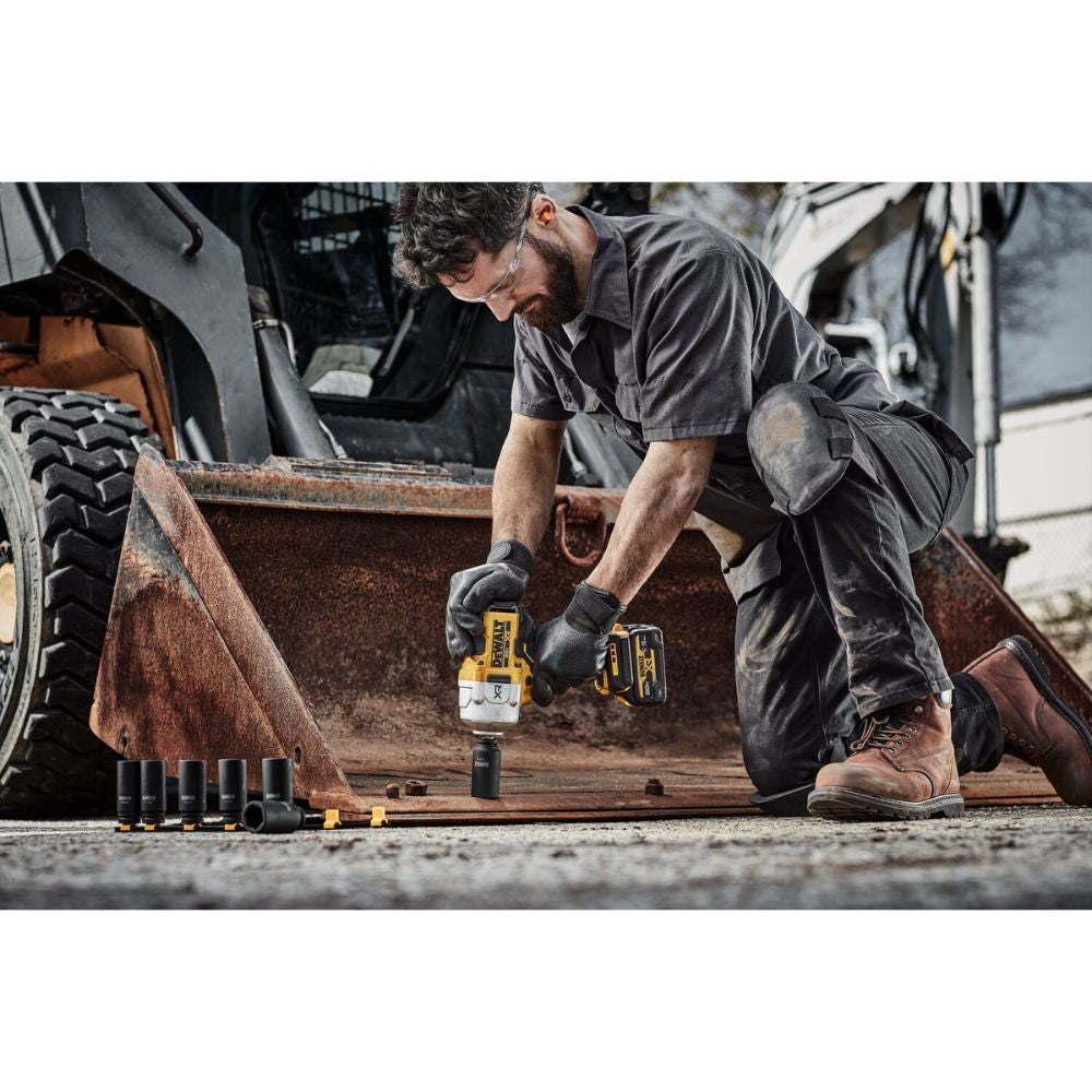 DeWalt DCF961B 20V MAX* XR Brushless Cordless 1/2 " High Torque Impact Wrench with Hog Ring Anvil (Tool Only)