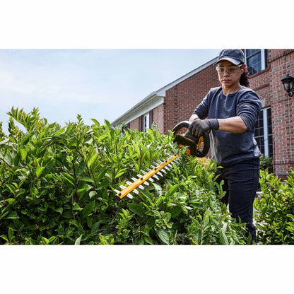 DeWalt DCHT870T1 60V MAX* 26 in. Brushless Cordless Hedge Trimmer Kit