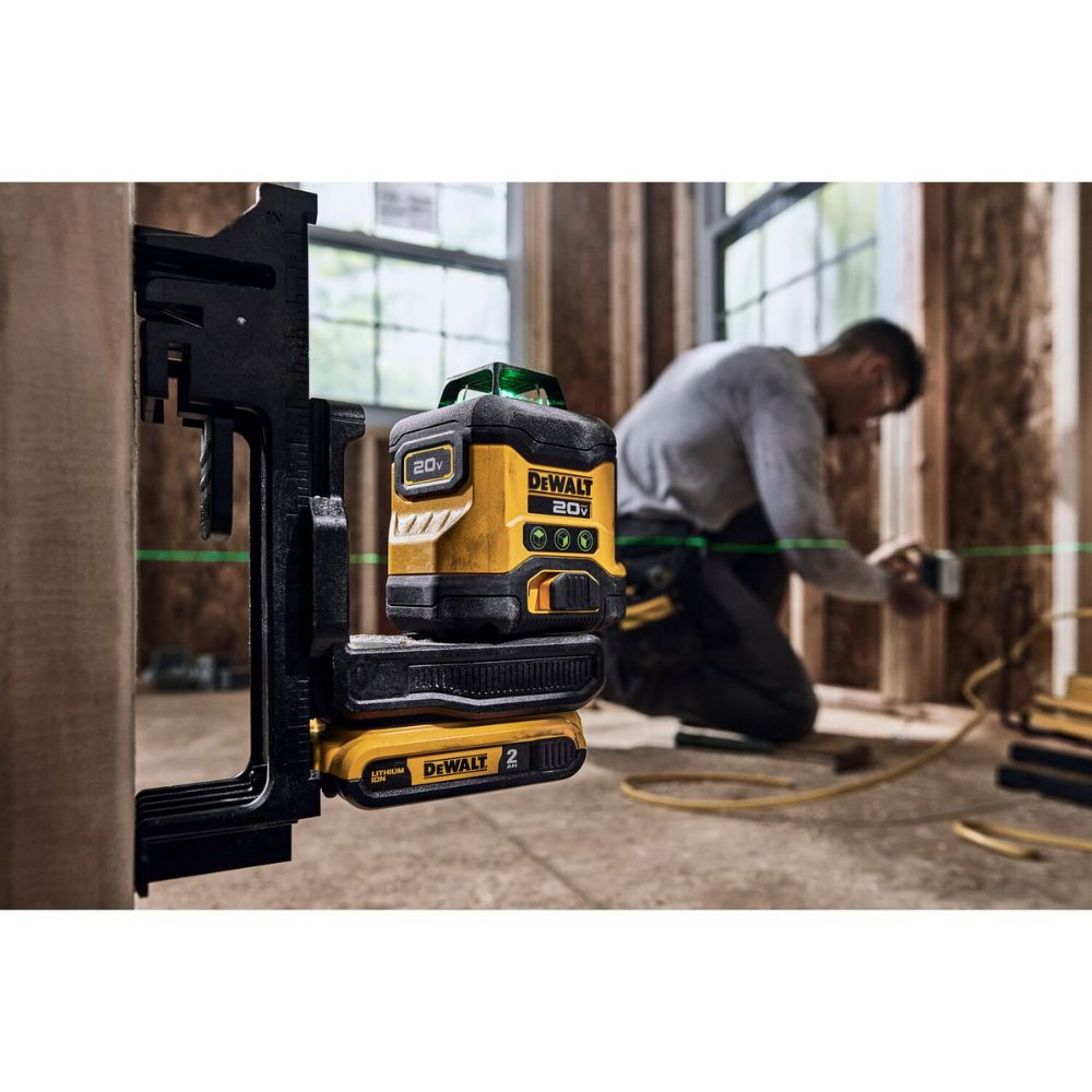 DeWalt DCLE34031B ATOMIC 20V 3x360 Line Laser Bare