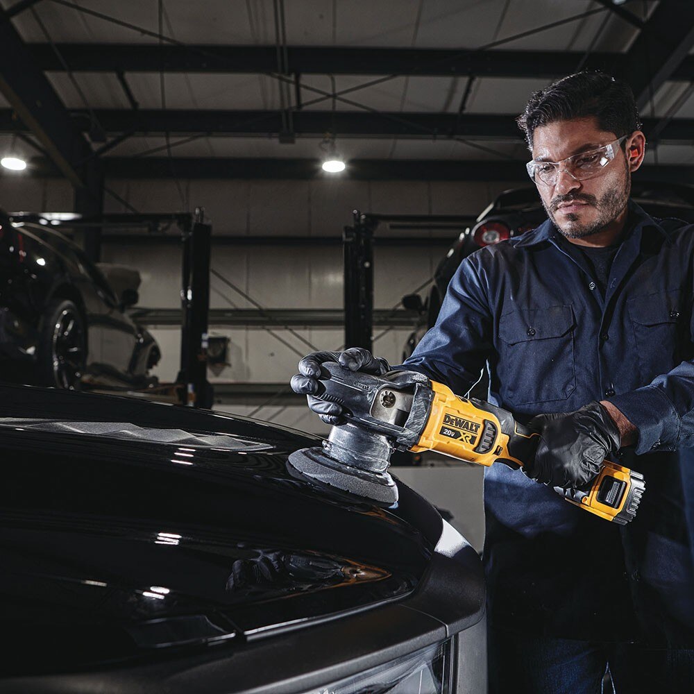 DeWalt DCM848P2 20V MAX XR 5" Cordless Speed Random Orbit Polisher Kit
