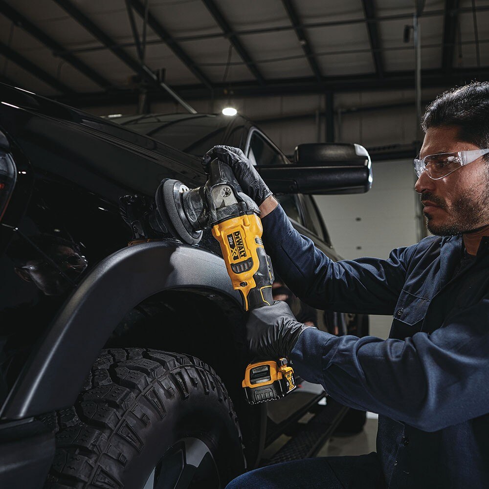 DeWalt DCM848P2 20V MAX XR 5" Cordless Speed Random Orbit Polisher Kit