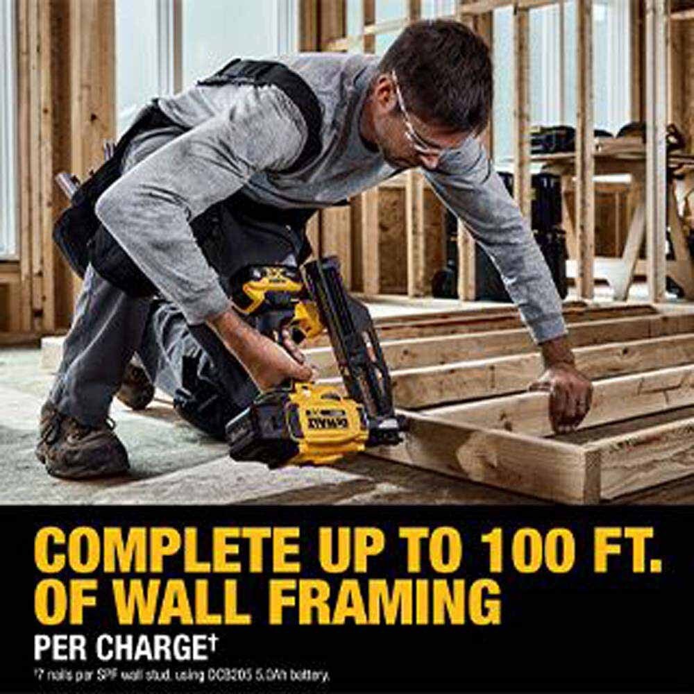 DeWalt DCN920P1 20V MAX XR Brushless Cordless 21 Degree Plastic Collated Framing Nailer Kit