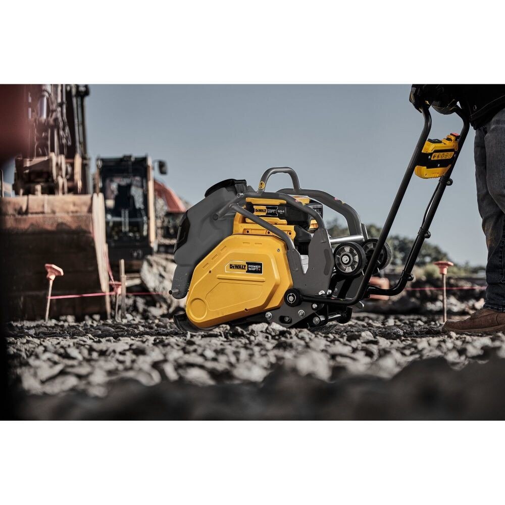 DeWalt DCPS7154AG2 POWERSHIFT Forward Plate Compactor Kit