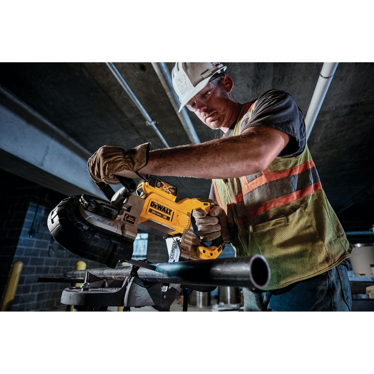 DeWalt DCS376P2 20V Max Dual Handed Bandsaw Kit