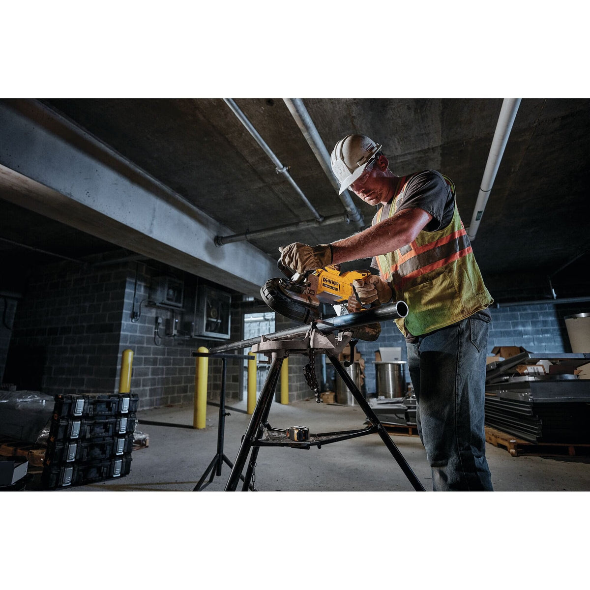 DeWalt DCS376P2 20V Max Dual Handed Bandsaw Kit