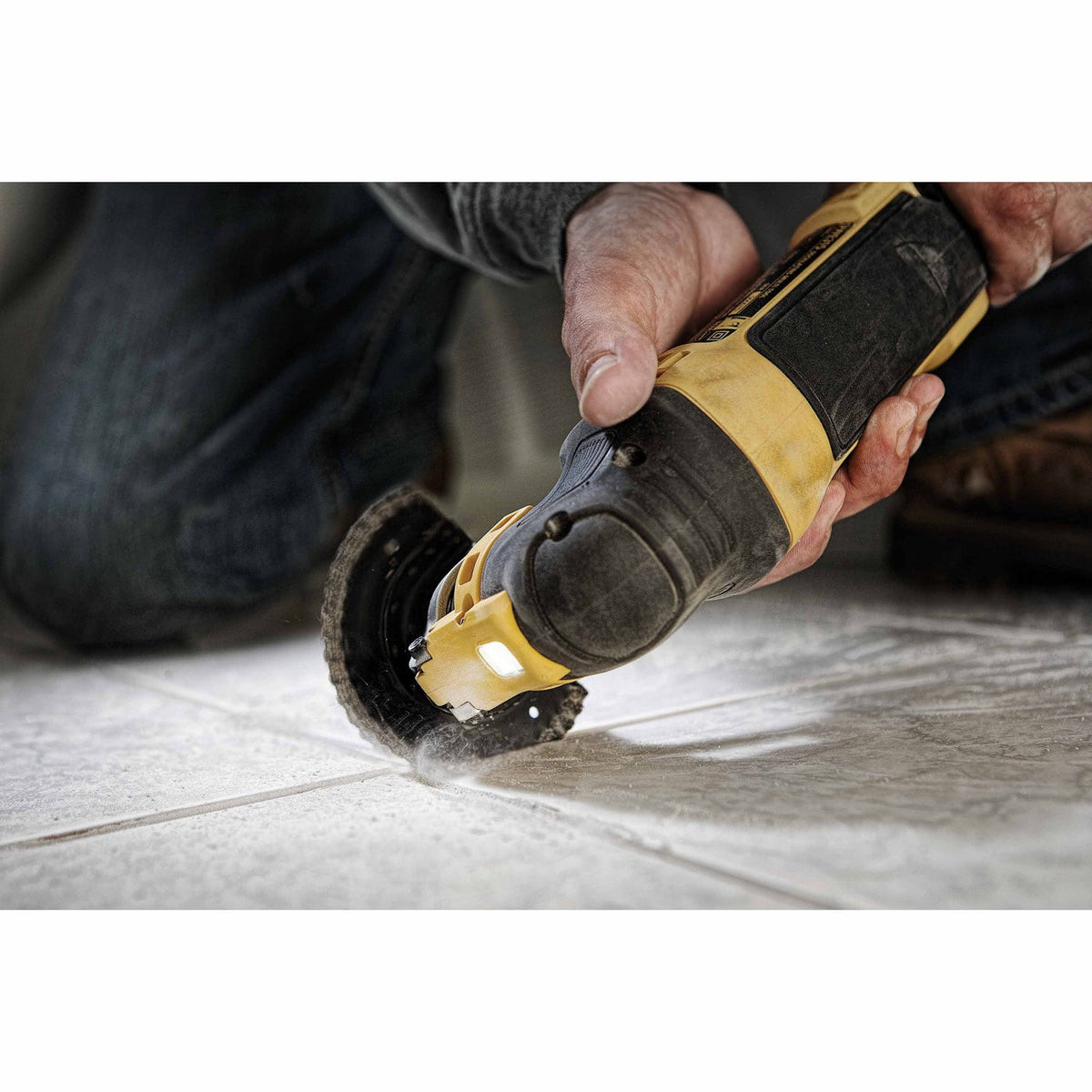 DeWalt DWE315K 3 Amp Oscillating Multi-Tool Kit, 29-Piece