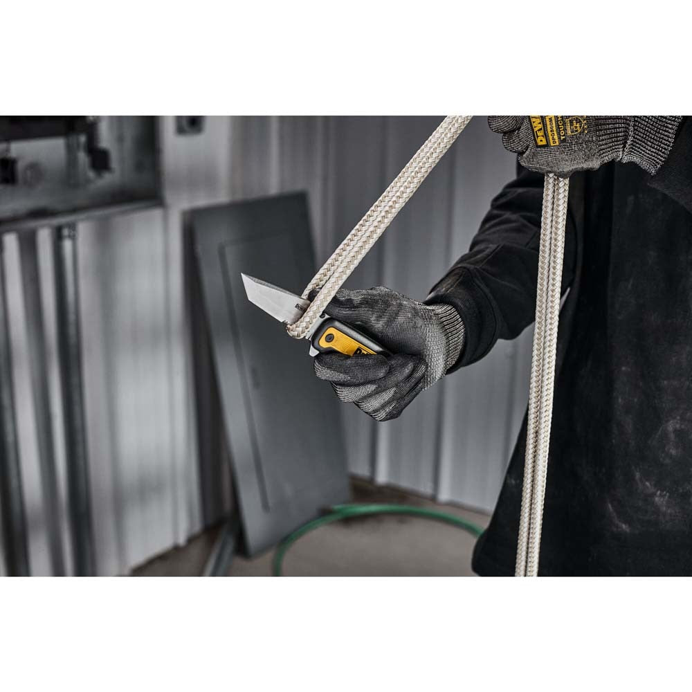 DeWalt DWHT10994 Tanto Stainless Steel and Beveled Edge Blade Pocket Knife