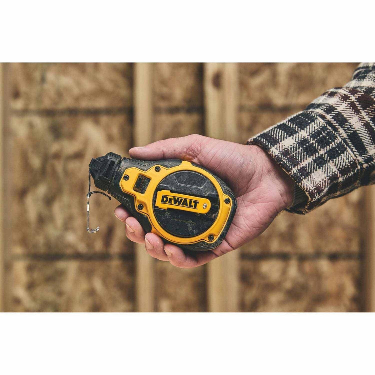 DeWalt DWHT48333 Bi-Material Chalk Reel for Precise Layout and Fast Rewind