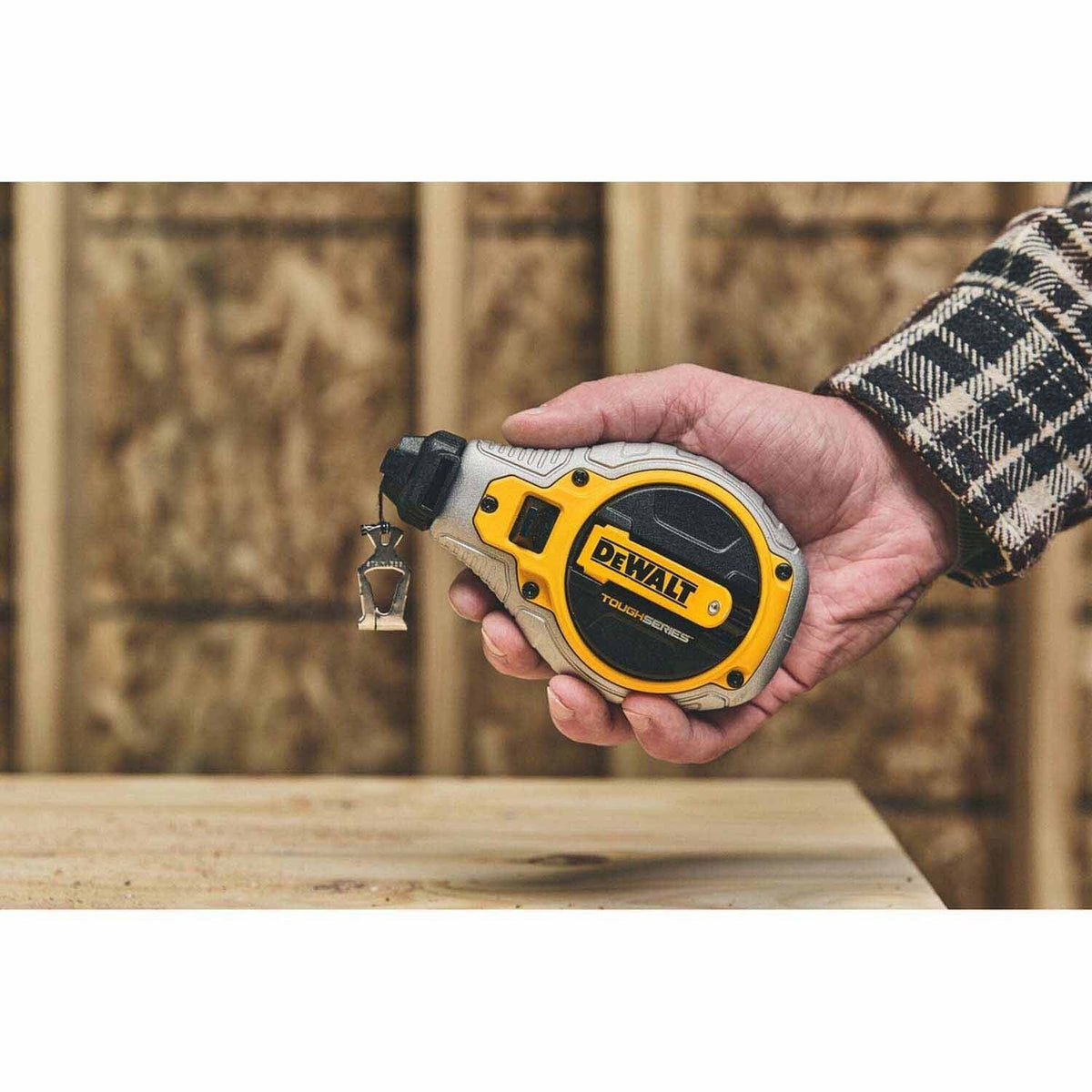 DeWalt DWHT48335RC TOUGHSERIES Chalk Reel Kit- 6:1 Gear System/Red Chalk for High-Visibility Marking
