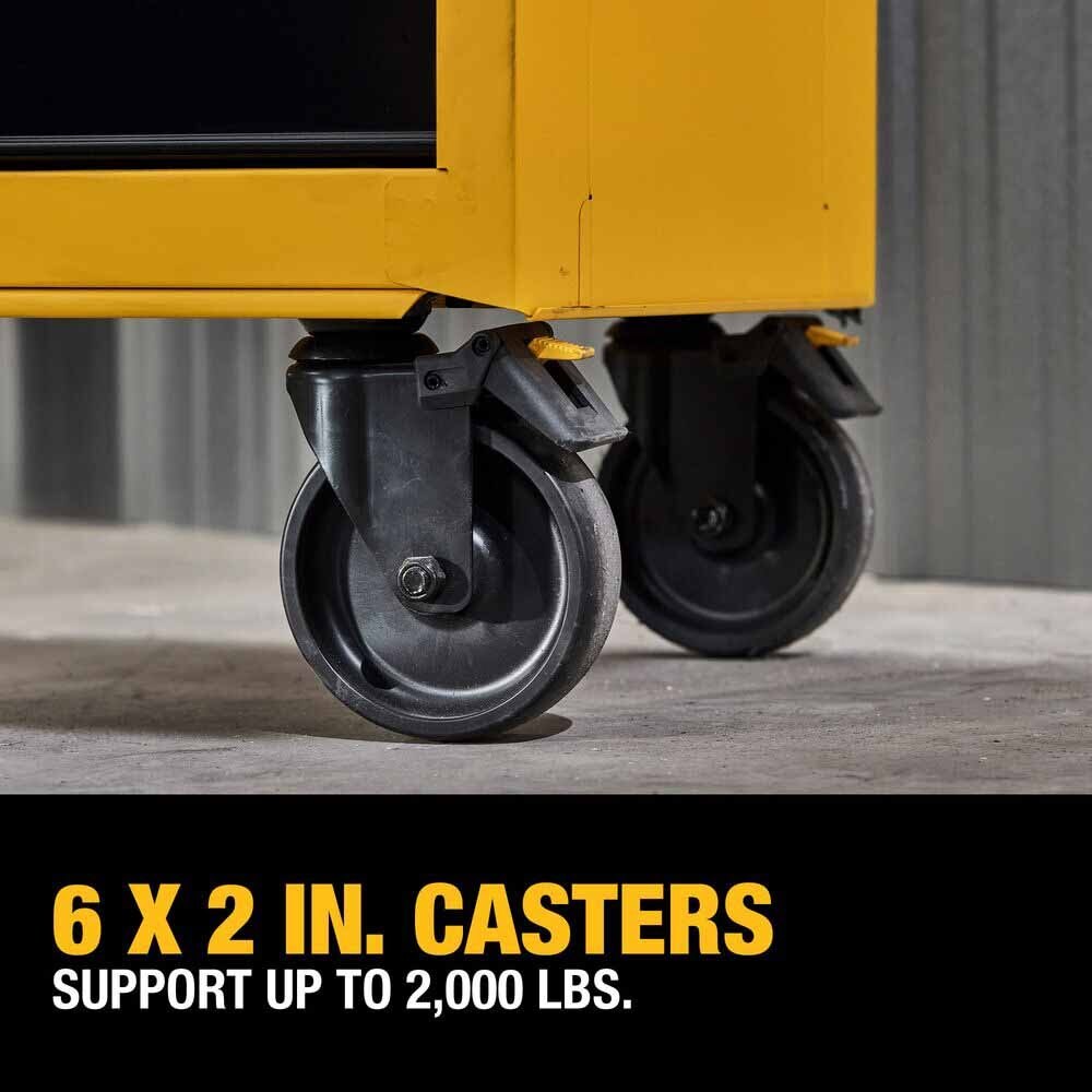 DeWalt DWST41092 41" Wide 8-Drawer 
Rolling Tool Cabinet