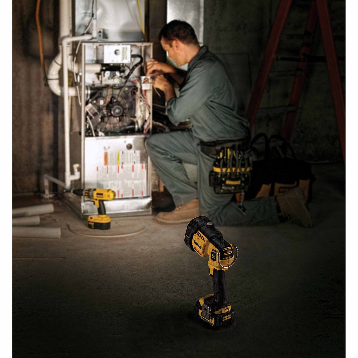 DeWalt DCL043 20V MAX Jobsite LED Spotlight