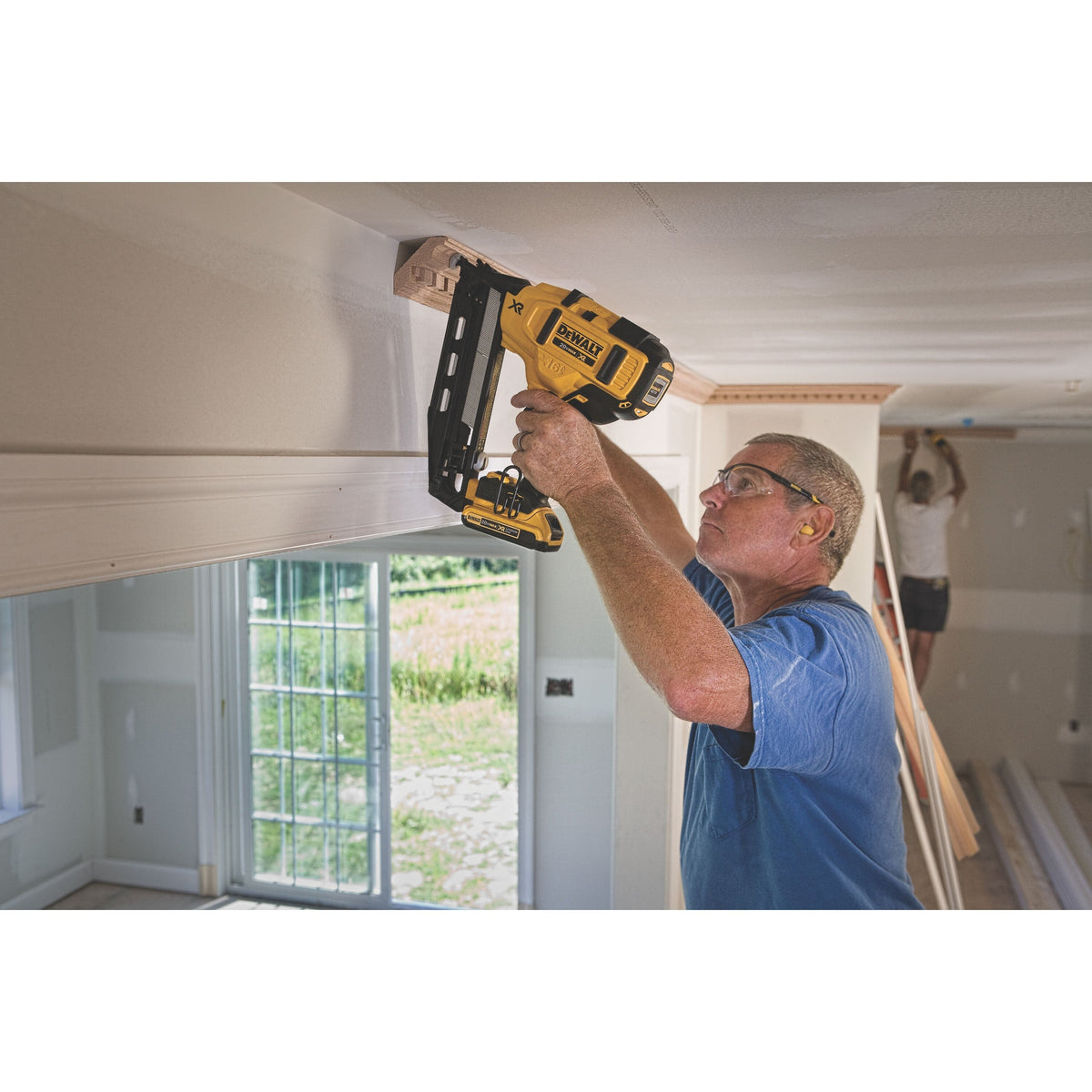 DeWalt DCN660B 20V MAX 16Ga Angled Cordless Finish Nailer Bare Tool
