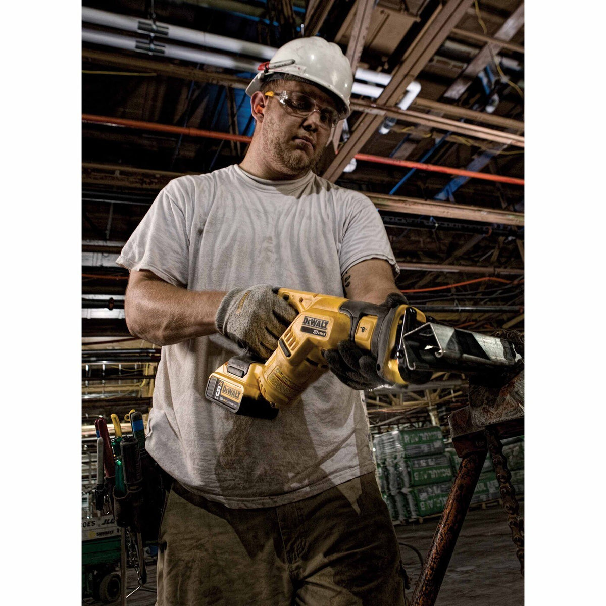DeWalt DCS387P1 20V MAX Compact Reciprocating Saw Kit