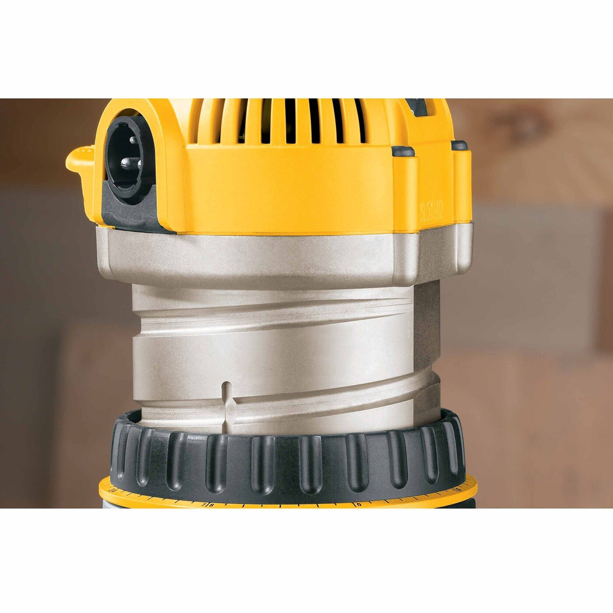 DeWalt DW618 2-1/4 HP (maximum motor HP) EVS Fixed Base Router with Soft Start