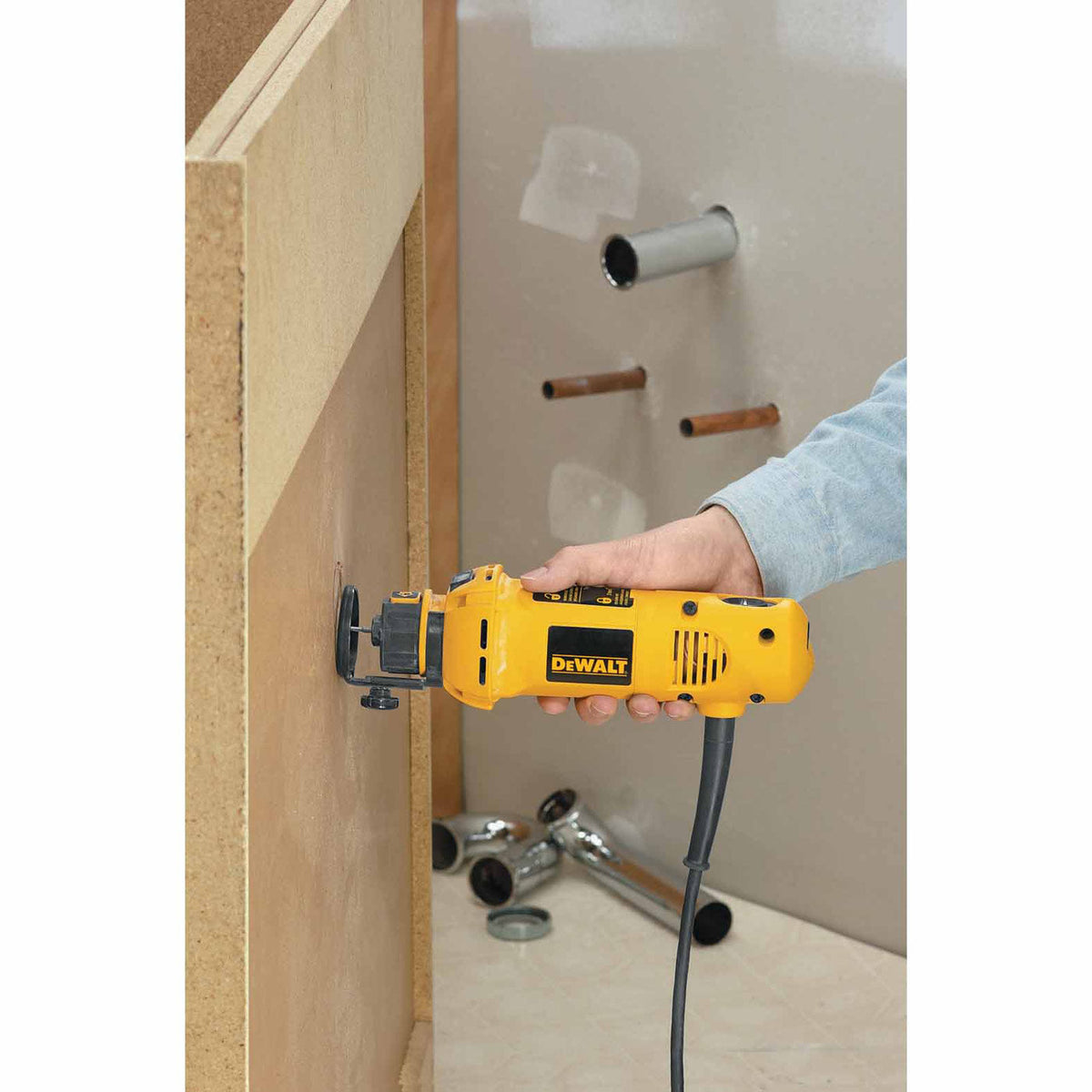 DeWalt DW660 Heavy-Duty Cut-Out Tool