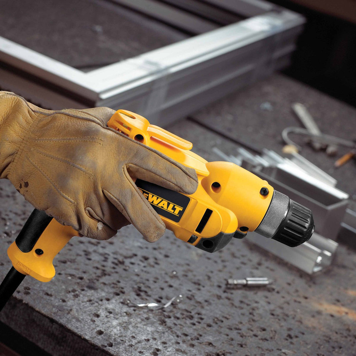 DeWalt DWD110K 3/8" Vsr Pistol Grip Drill Kit W/ Keyless Chuck 7.0 Amp