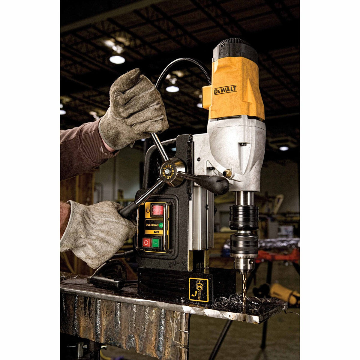 DeWalt DWE1622K 2" 2-Speed Magnetic Drill Press