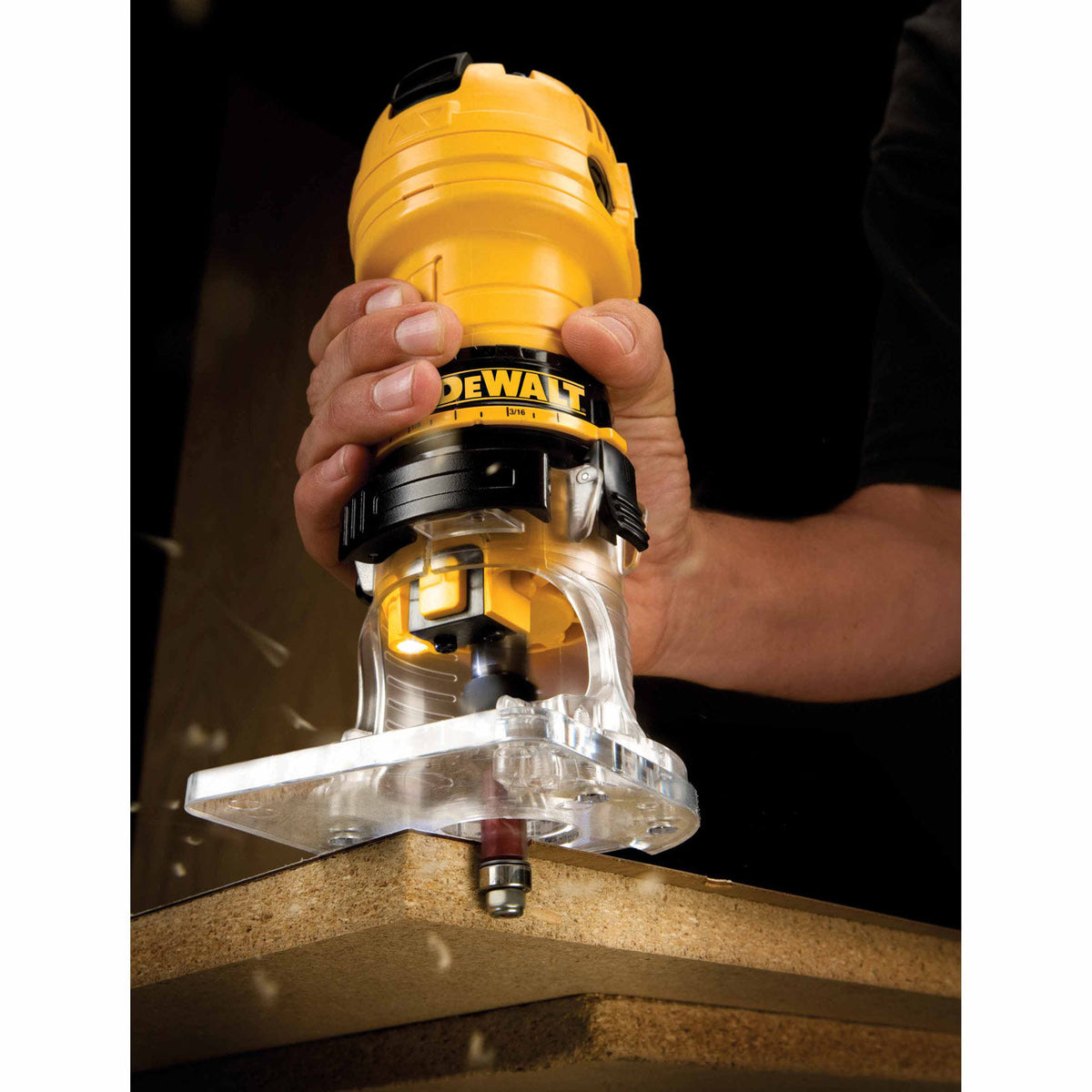 Dewalt DWE6000 4.5 Amp, 31,000 RPM Laminate Trimmer