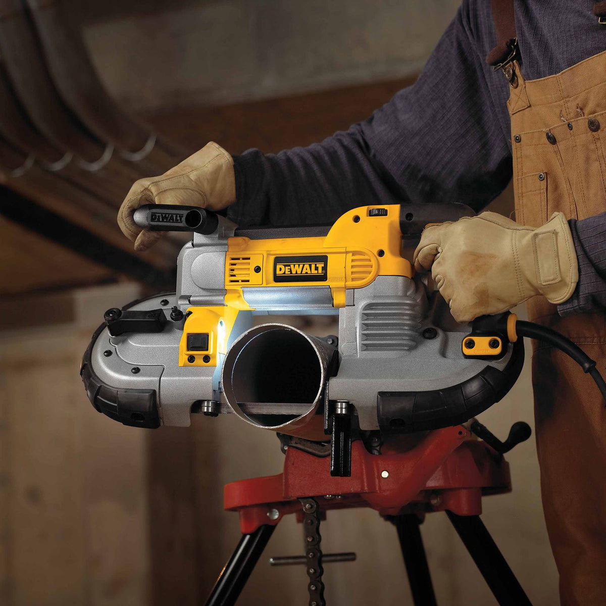 DeWalt DWM120 Heavy-Duty Variable Speed Deep Cut Portable 44-7/8" , 10 Amp Band Saw
