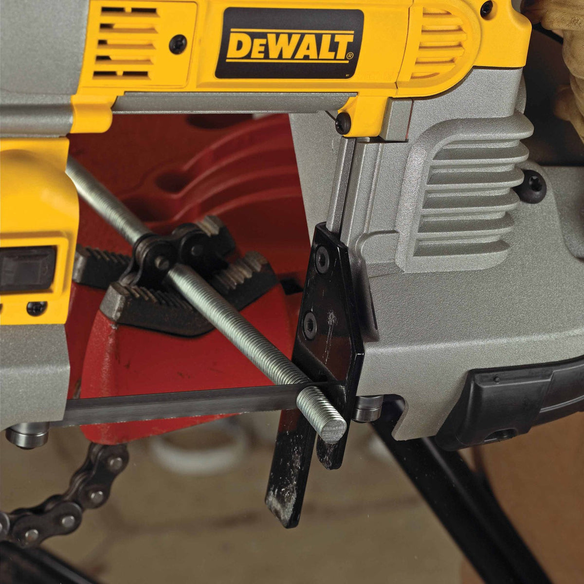 DeWalt DWM120 Heavy-Duty Variable Speed Deep Cut Portable 44-7/8" , 10 Amp Band Saw
