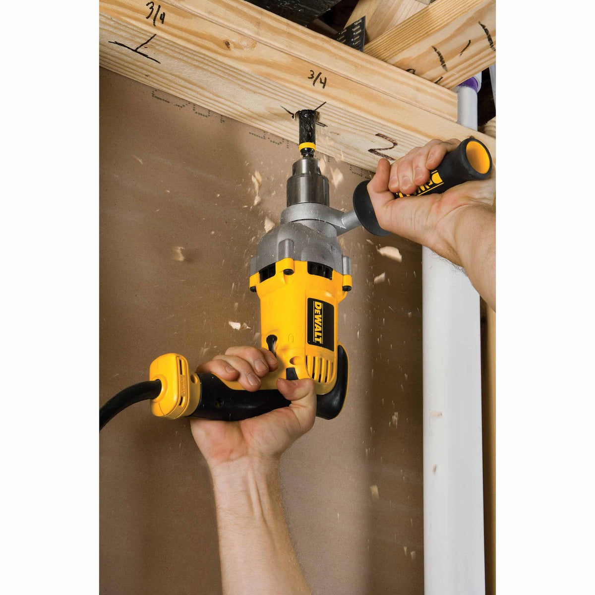 DeWalt DWD210G Heavy-Duty 1/2" VSR Pistol Grip Drill