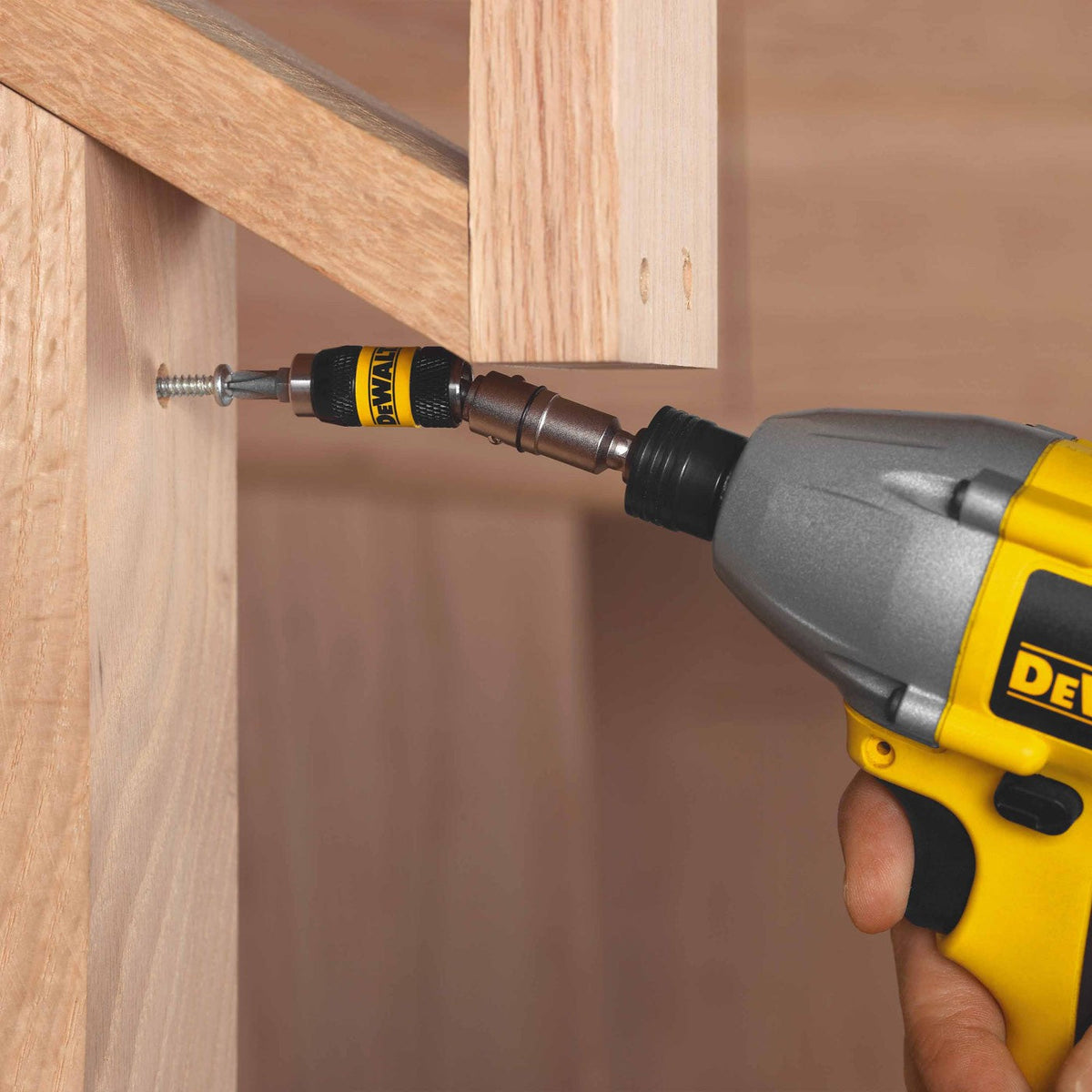 DeWalt DWPVTHLD Pivoting Bit Tip Holder