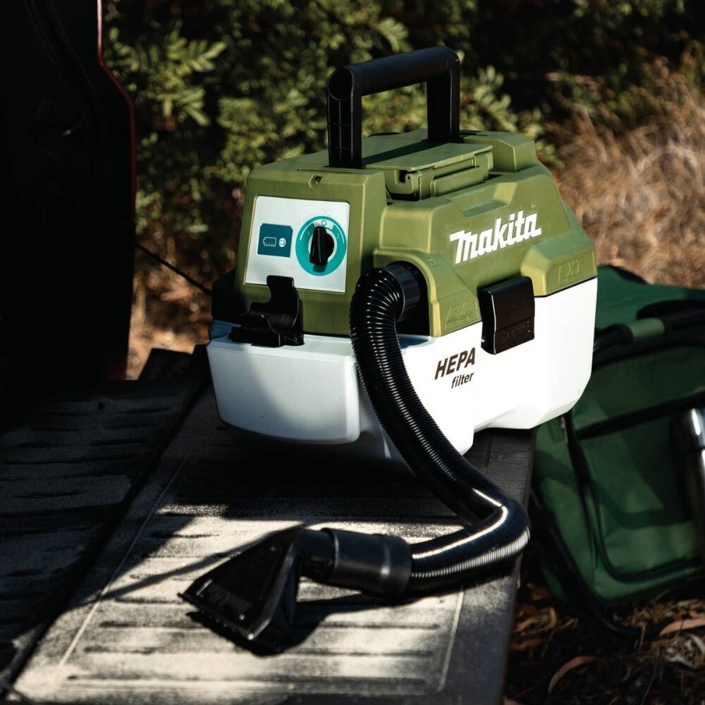 Makita ADCV11Z Outdoor Adventure 18V LXT Brushless Wet/Dry Vacuum