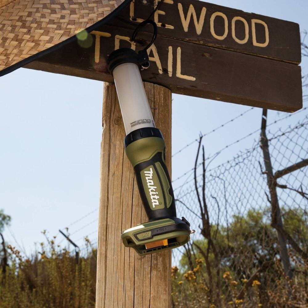 Makita ADML807 Outdoor Adventure 18V LXT L.E.D. Lantern/Flashlight