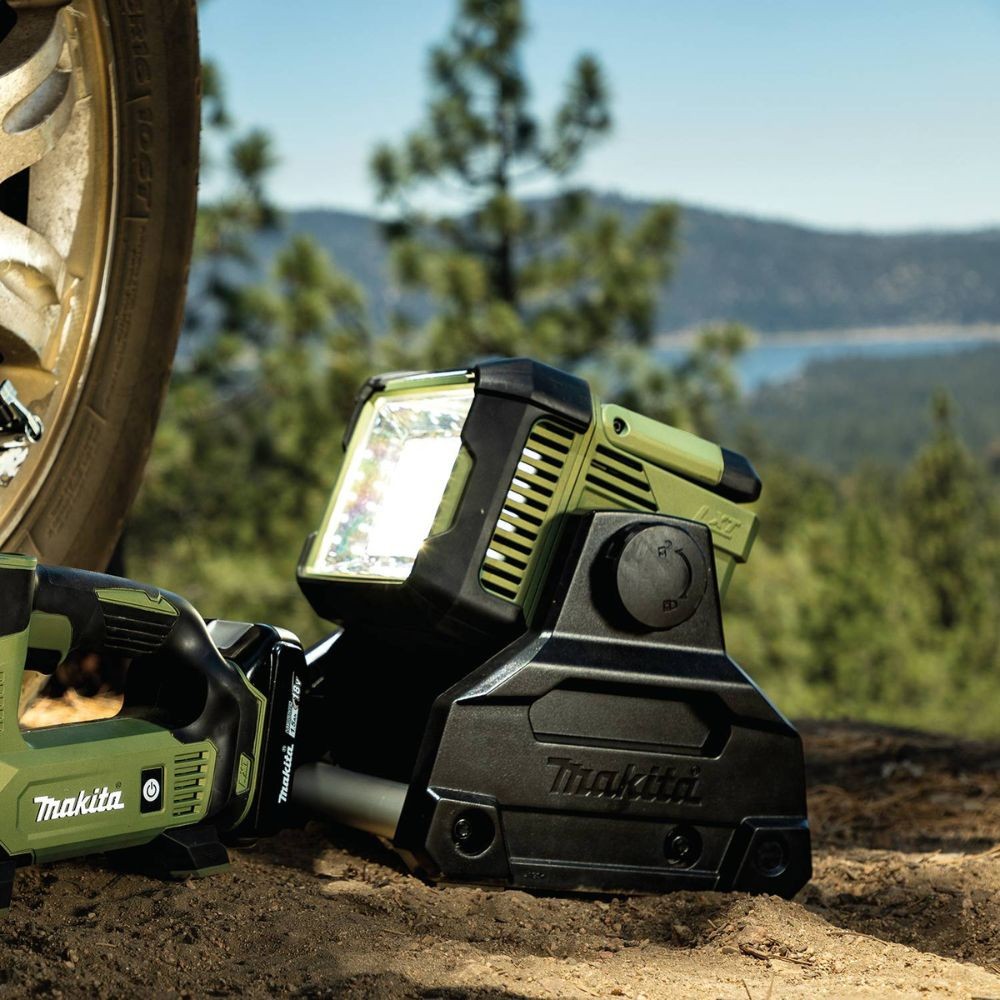 Makita ADML811 Outdoor Adventure 18V LXT L.E.D. Area Light