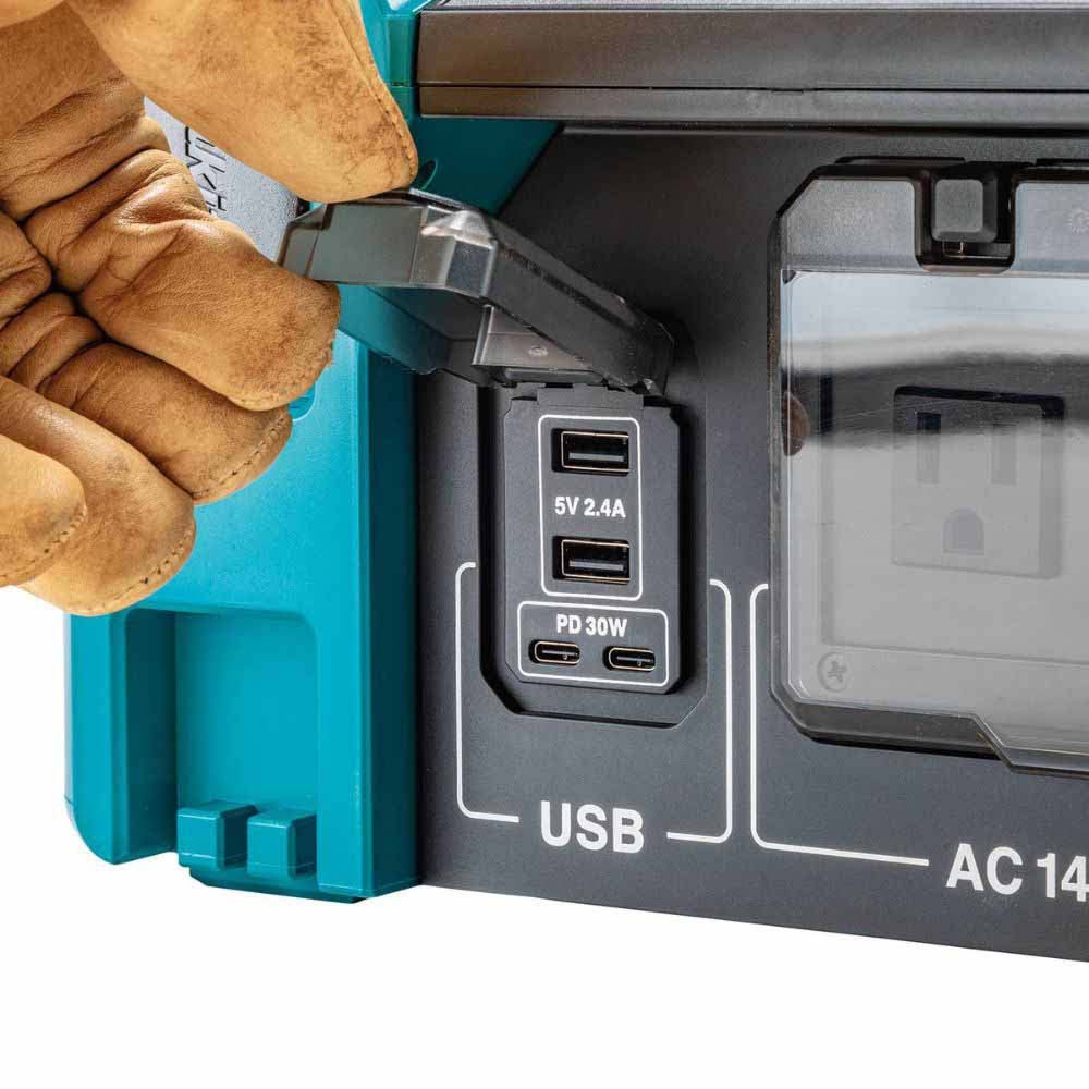 Makita BAC01 40V max ConnectX™ Portable Power Station