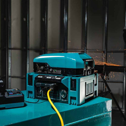 Makita BAC01 40V max ConnectX™ Portable Power Station