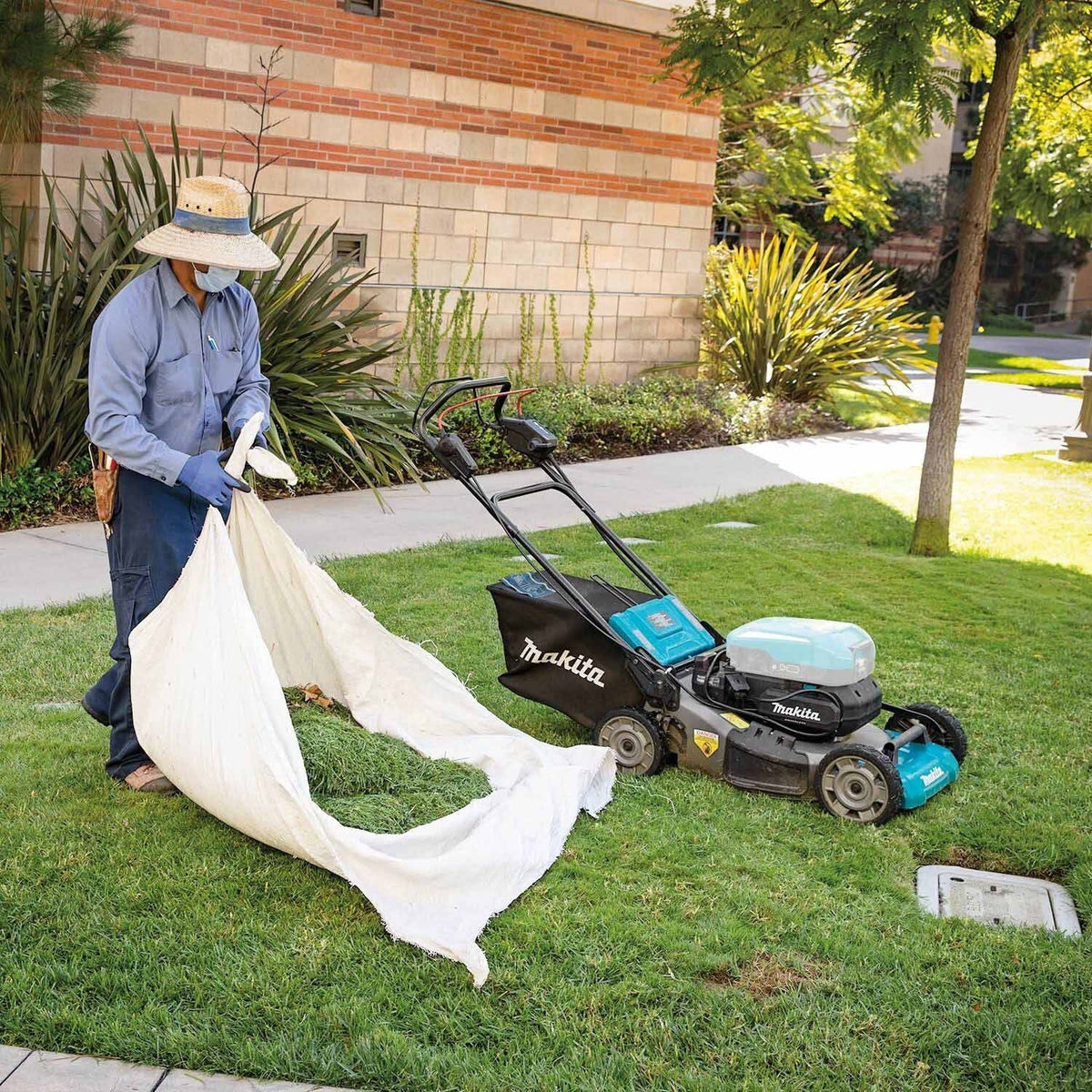 Makita CML01Z 36V ConnectX 21" Commercial Lawn Mower, Tool Only