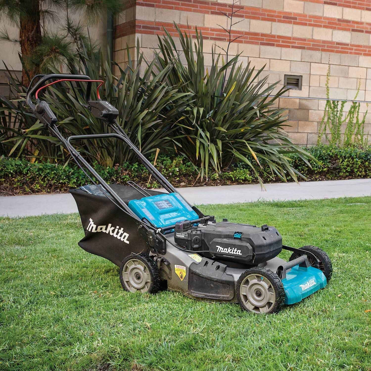 Makita CML01Z 36V ConnectX 21" Commercial Lawn Mower, Tool Only